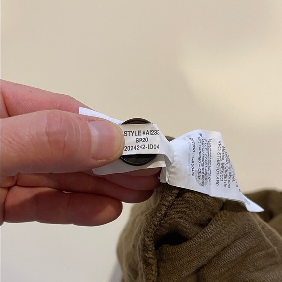 Madewell Raw Edge Henley Crop Top Olive Green - Picture 6 of 6